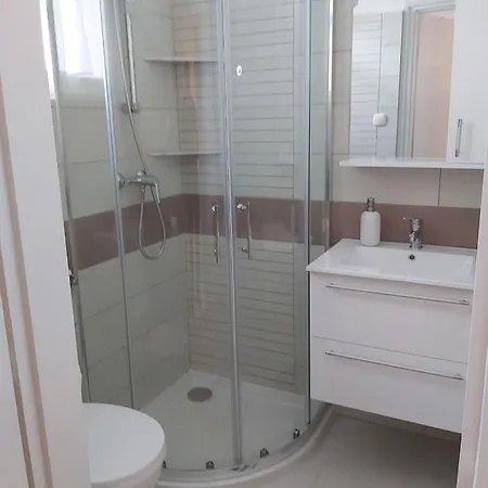Apartmanhaz Horvath 아파트 Balatonboglár