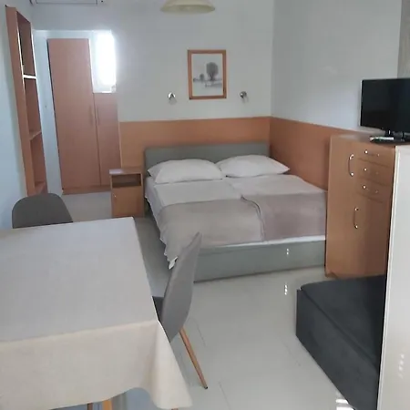 아파트 Apartmanhaz Horvath