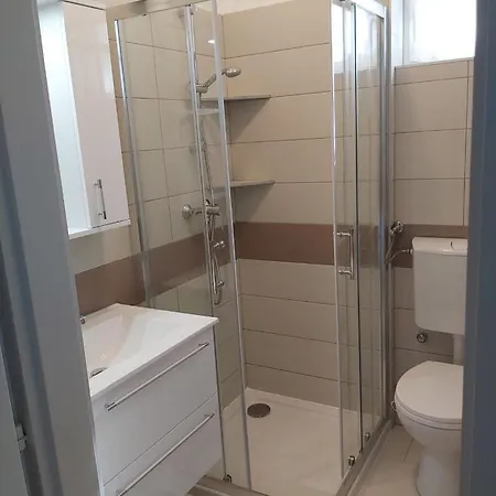 Apartmanhaz Horvath 아파트