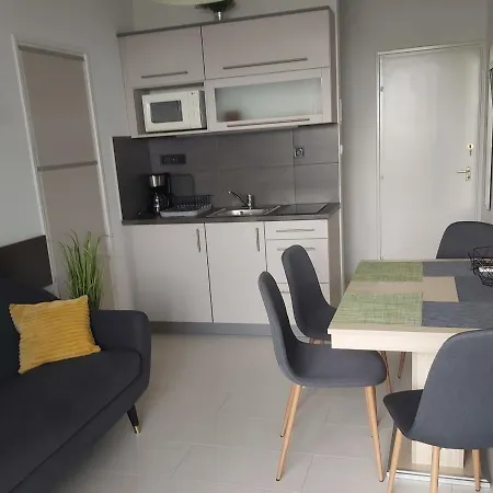 Apartmanhaz Horvath * Балатонбоглар