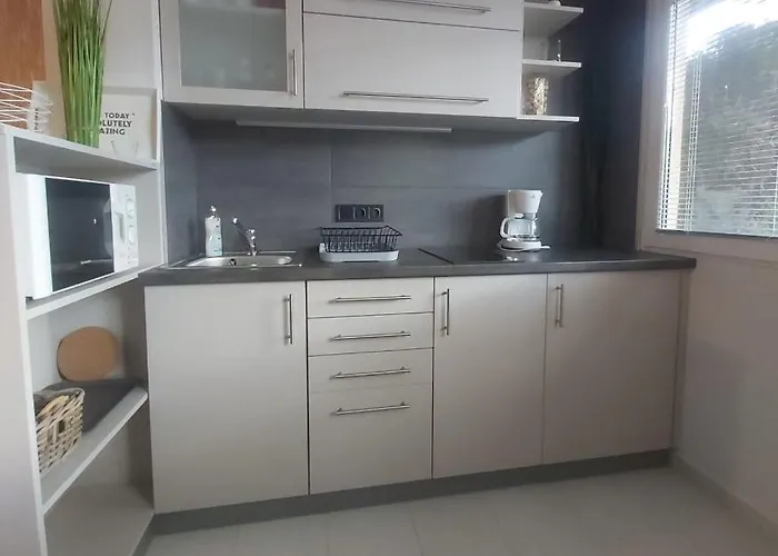 Apartmanhaz Horvath *