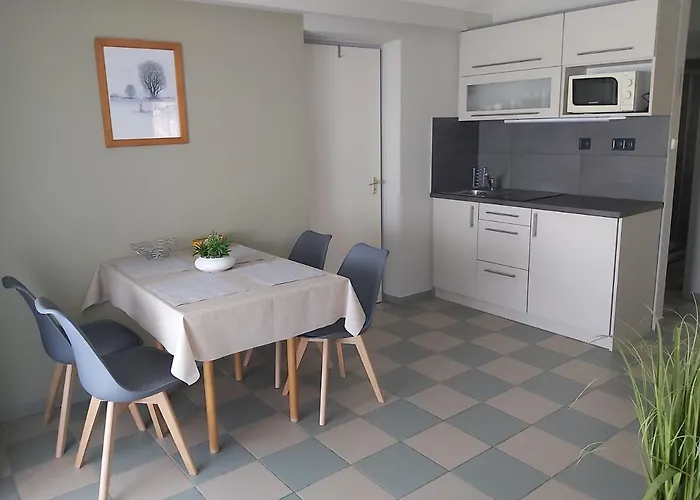 Apartmanhaz Horvath *